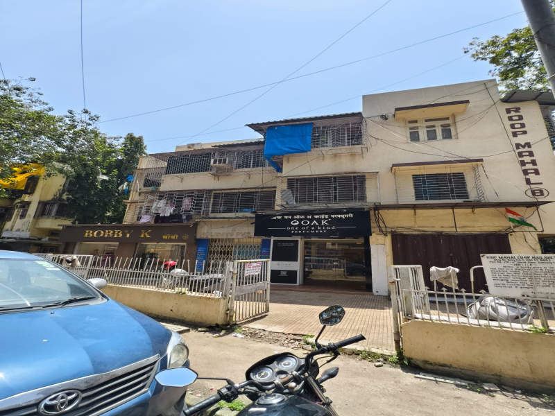  Commercial Shop 300 Sq.ft. for Rent in Bandra West, Mumbai
