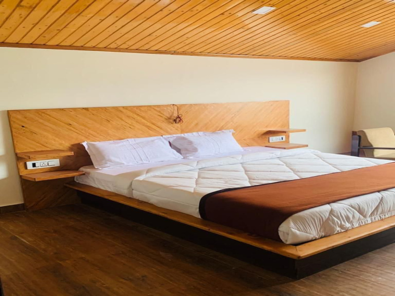  22000 Sq.ft. Hotels for Sale in Bharari, Shimla