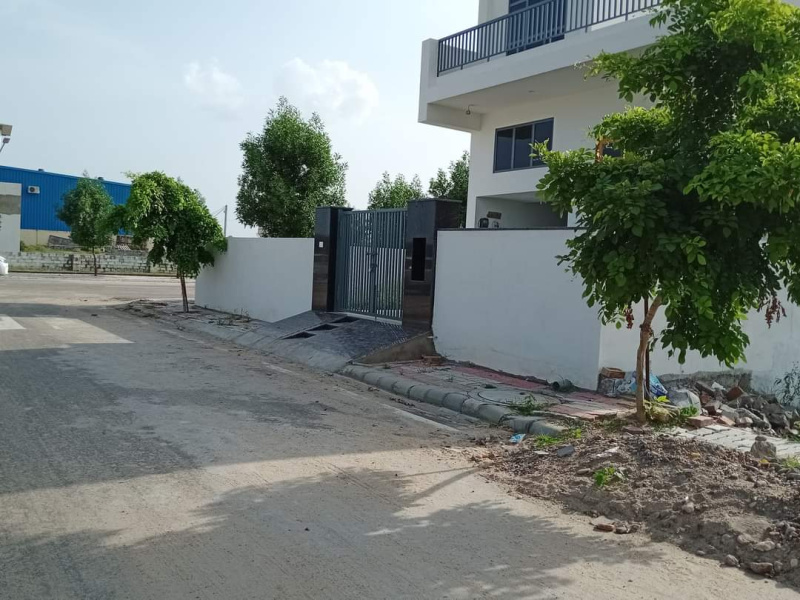  121 Sq. Yards Residential Plot for Sale in Jaisinghpura, Jaipur