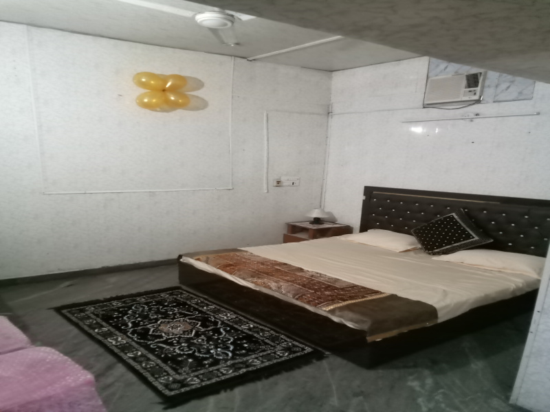  Hotels 800 Sq. Yards for Rent in Pakhowal Road, Ludhiana