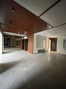 4.5 BHK Builder Floor for Sale in DLF Phase III, Gurgaon