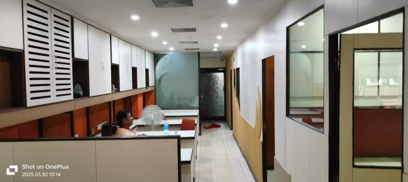 Office Space 1595 Sq.ft. for Rent in AJC Bose Road, Kolkata