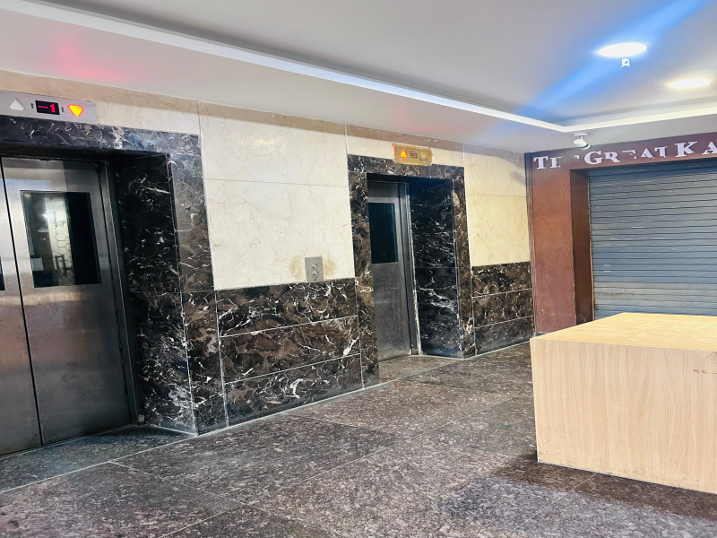  Hotels 5500 Sq.ft. for Rent in Khajpura, Patna