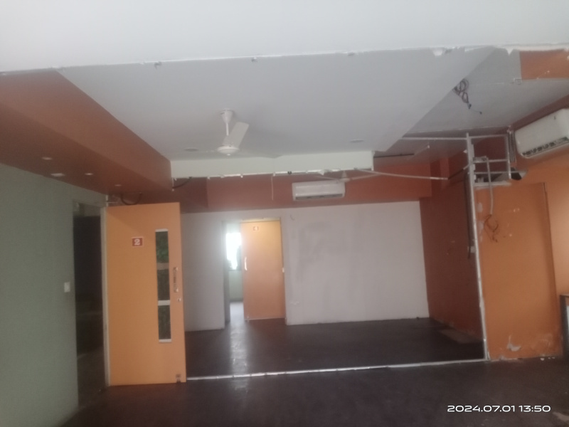  Office Space 1500 Sq.ft. for Rent in Akota, Vadodara