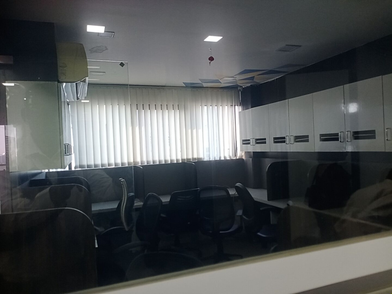  1250 Sq.ft. Office Space for Rent in Old Padra Road, Vadodara