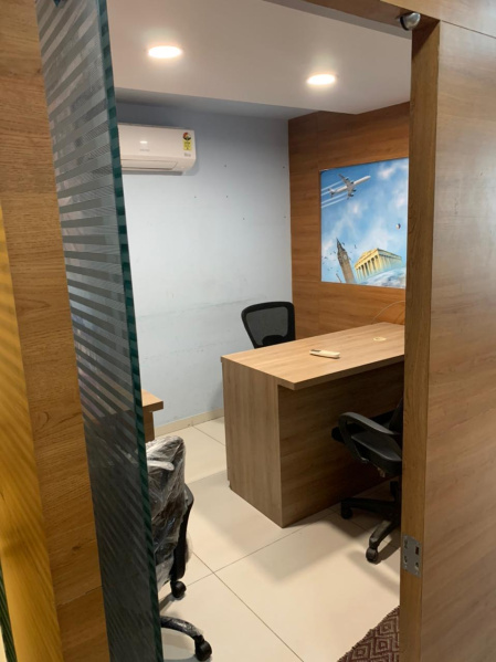  1250 Sq.ft. Office Space for Rent in Old Padra Road, Vadodara