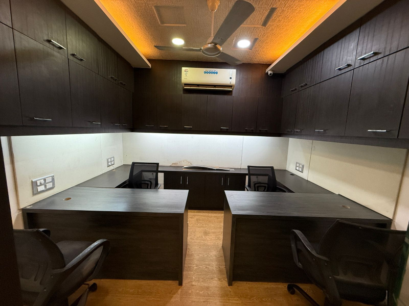  1050 Sq.ft. Office Space for Rent in Alkapuri, Vadodara