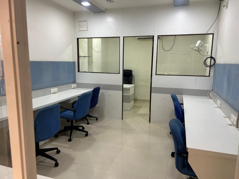  250 Sq.ft. Office Space for Rent in Alkapuri, Vadodara