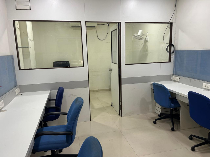  250 Sq.ft. Office Space for Rent in Alkapuri, Vadodara