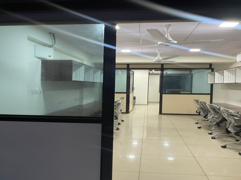  400 Sq.ft. Office Space for Rent in Jetalpur, Vadodara