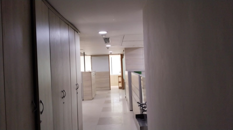  2700 Sq.ft. Office Space for Rent in Old Padra Road, Vadodara