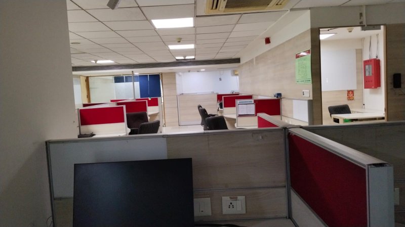  2700 Sq.ft. Office Space for Rent in Old Padra Road, Vadodara