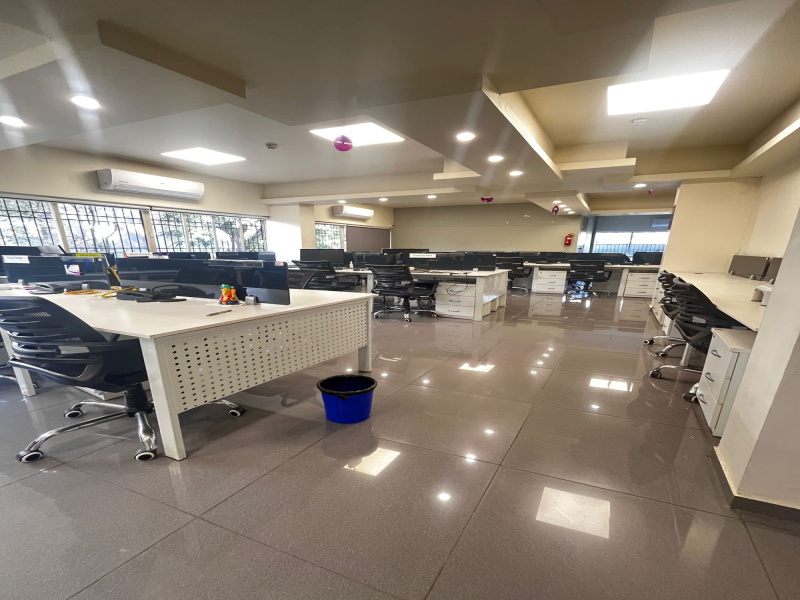  3500 Sq.ft. Office Space for Rent in Alkapuri, Vadodara