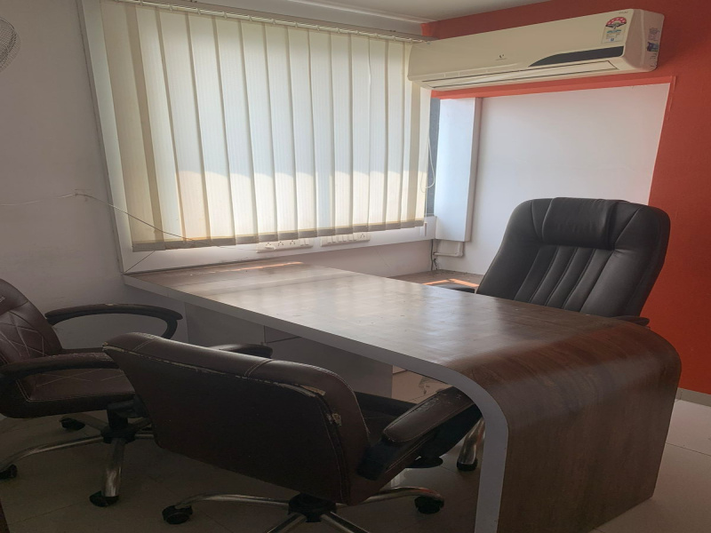  500 Sq.ft. Office Space for Rent in Old Padra Road, Vadodara