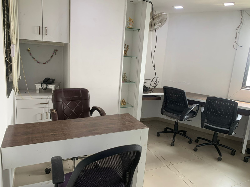  500 Sq.ft. Office Space for Rent in Old Padra Road, Vadodara