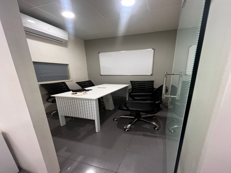 3800 Sq.ft. Office Space for Rent in Alkapuri, Vadodara
