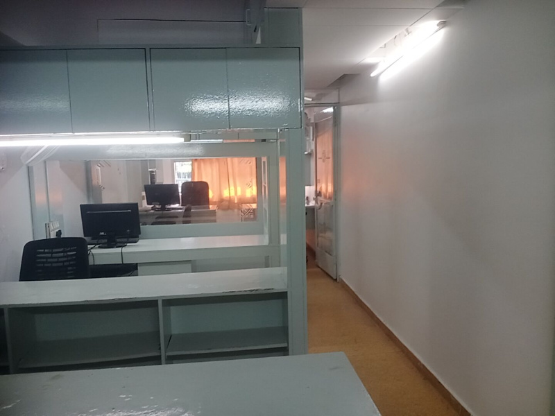  350 Sq.ft. Office Space for Sale in Sayajigunj, Vadodara