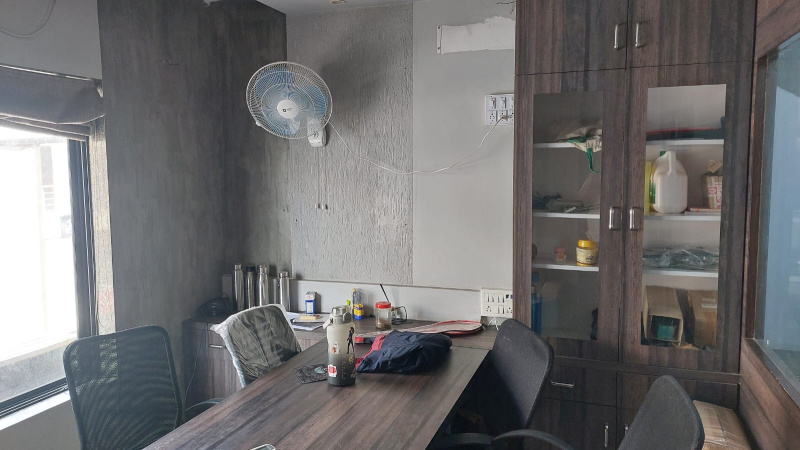  400 Sq.ft. Office Space for Rent in Alkapuri, Vadodara