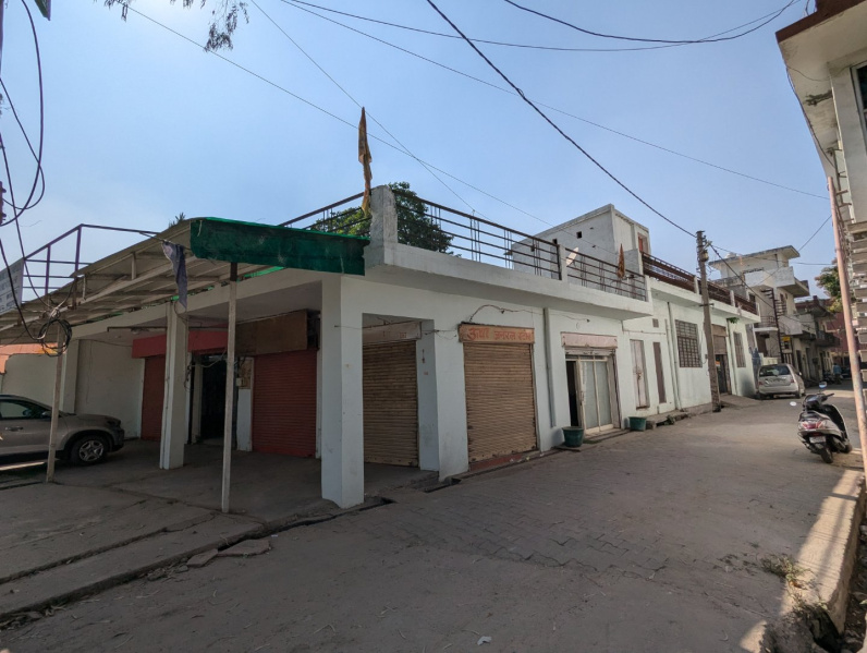  Showroom 4050 Sq.ft. for Rent in Modipuram, Meerut