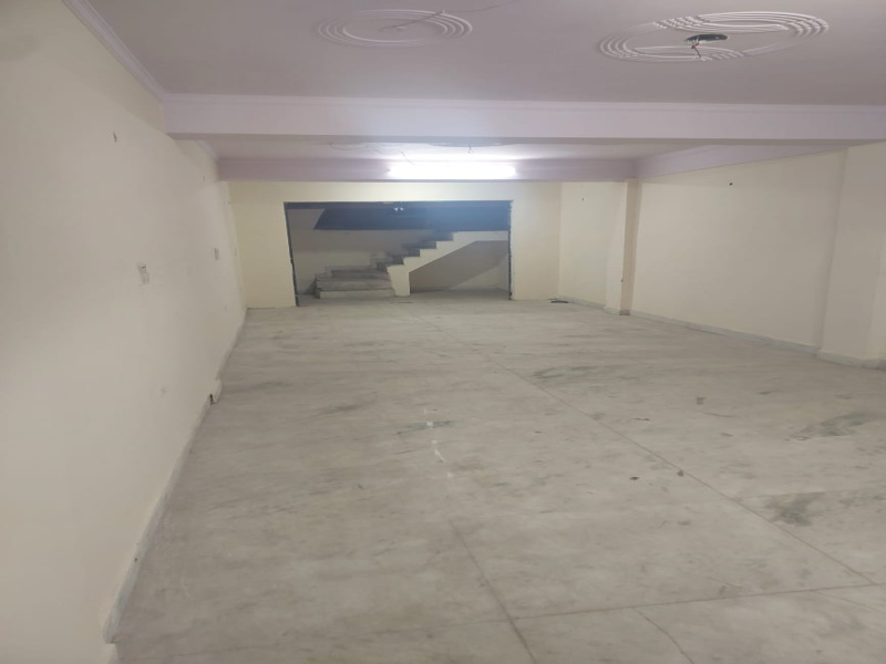  Warehouse 77 Sq. Yards for Rent in Regar Pura, Karol Bagh, Delhi