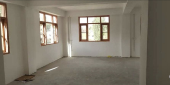 4 BHK Flat for Rent in Laizbal, Anantnag