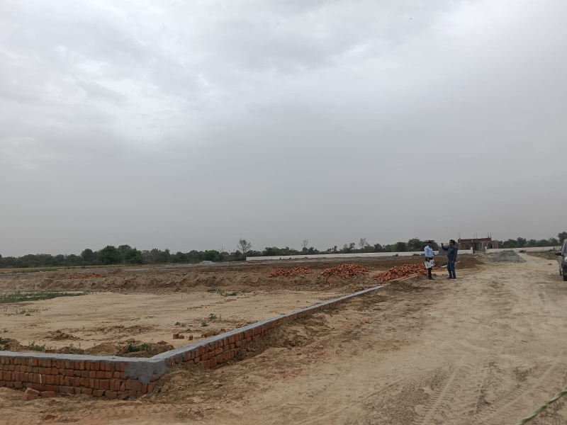  120 Sq. Yards Residential Plot for Sale in Yamuna Expressway, Greater Noida
