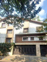 5 BHK House for Sale in Peenya, Hmt Layout, Bangalore