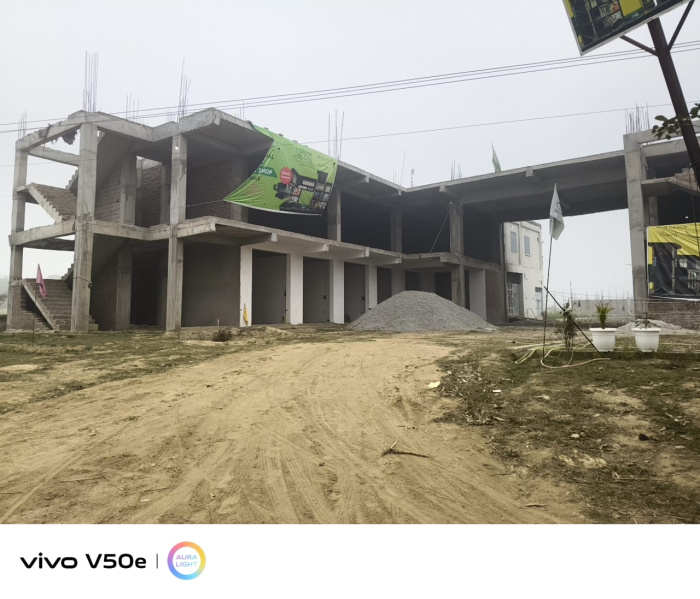  264 Sq.ft. Commercial Shop for Sale in Jewar, Gautam Buddha Nagar