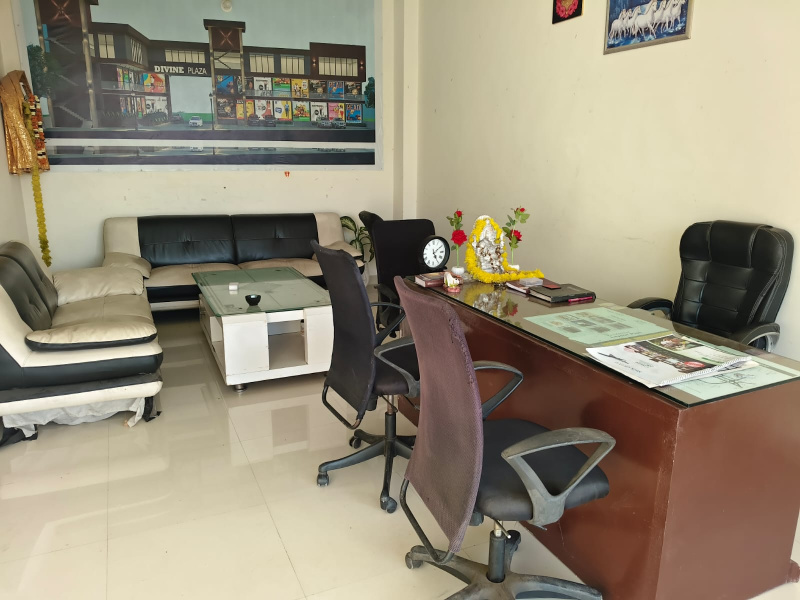  525 Sq.ft. Commercial Shop for Sale in Naujhil, Mathura