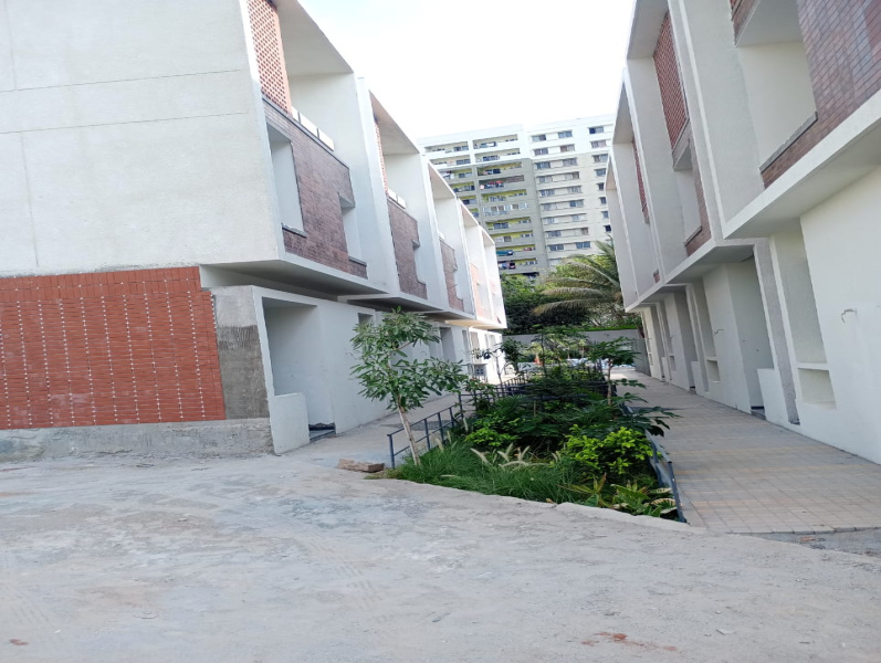 4 BHK Villa 2500 Sq.ft. for Sale in Varthur, Bangalore