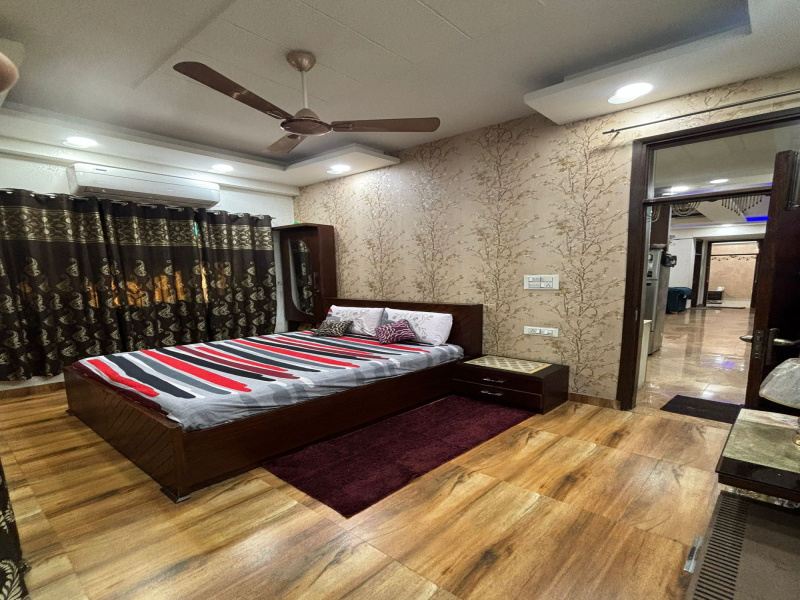 2 BHK Builder Floor 1300 Sq.ft. for Sale in Niti Khand 1, Indirapuram, Ghaziabad
