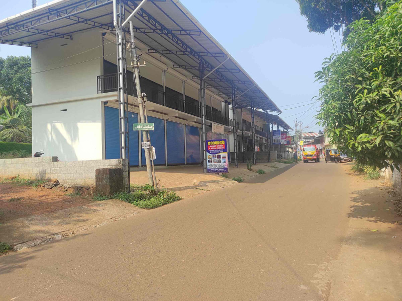  Commercial Shop 600 Sq.ft. for Rent in Valambur, Malappuram