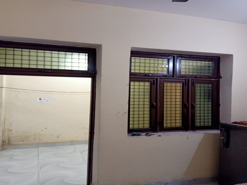 2 BHK Apartment 750 Sq.ft. for Rent in Katra, Allahabad