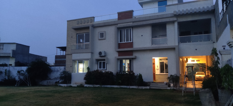  Office Space 4000 Sq.ft. for Sale in Gangapur City, Sawai Madhopur