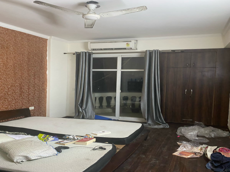 2 BHK House 1000 Sq.ft. for Rent in Sector 75 Noida