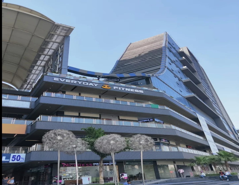  155 Sq.ft. Commercial Shop for Rent in Noida Extension, Greater Noida