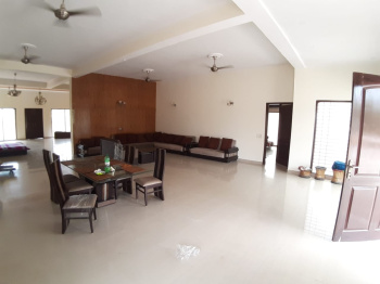 3 BHK Builder Floor for Sale in Sarvodaya Enclave, Delhi