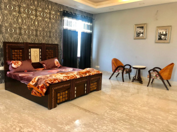 3 BHK Builder Floor for Sale in Sarvpriya Vihar, Delhi