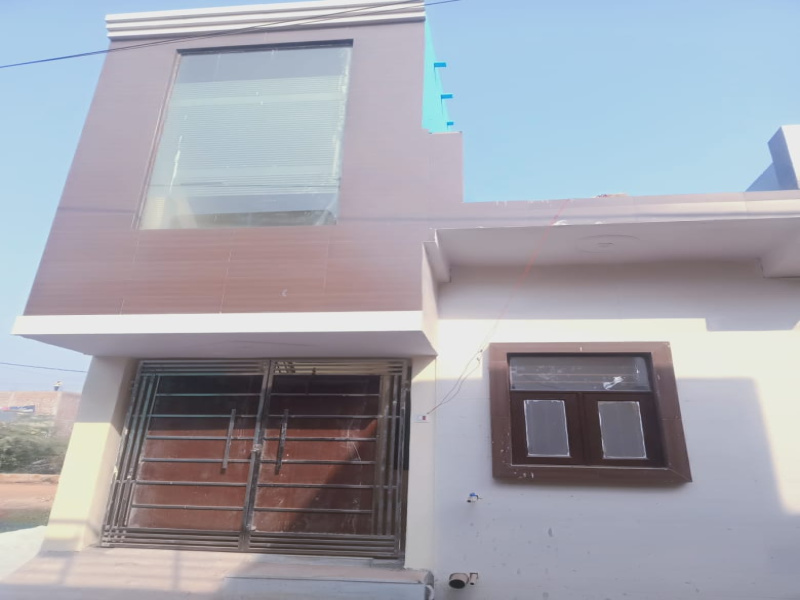 2 BHK House 800 Sq.ft. for Sale in G. T. Road, Ghaziabad