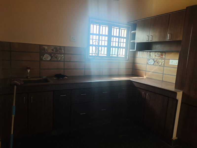 2 BHK House 850 Sq.ft. for Rent in Karuppayurani, Madurai