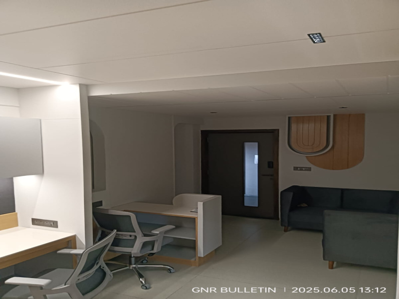 Office Space 700 Sq.ft. for Rent in Sargaasan, Gandhinagar