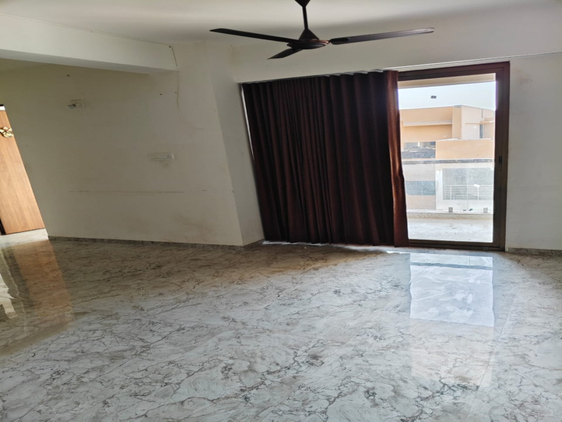 3 BHK Apartment 1800 Sq.ft. for Rent in Sargaasan, Gandhinagar