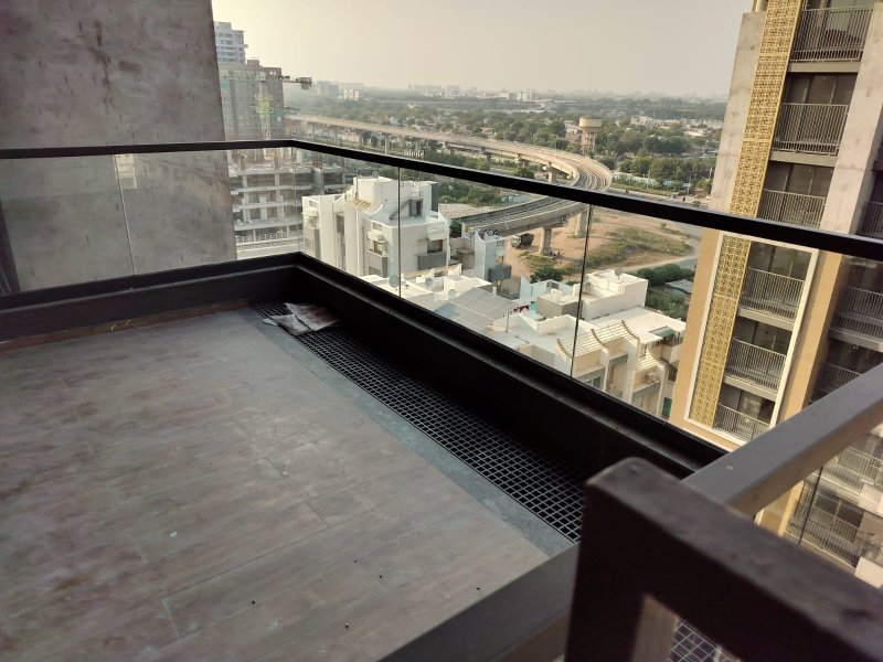 4 BHK 2200 Sq.ft. Apartment for Rent in Randesan, Gandhinagar