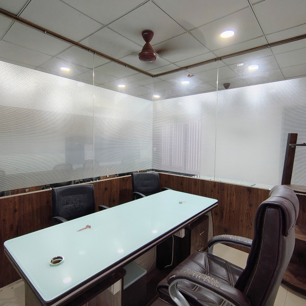  Office Space 740 Sq.ft. for Rent in Vesu, Surat