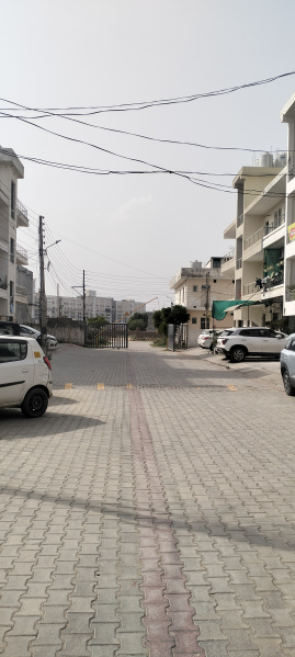 3 BHK Builder Floor 150 Sq. Yards for Sale in VIP Road, Zirakpur