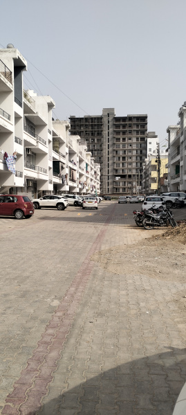 3 BHK Builder Floor 150 Sq. Yards for Sale in VIP Road, Zirakpur