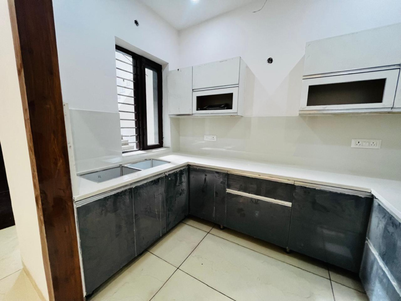 3 BHK Builder Floor 150 Sq. Yards for Sale in VIP Road, Zirakpur
