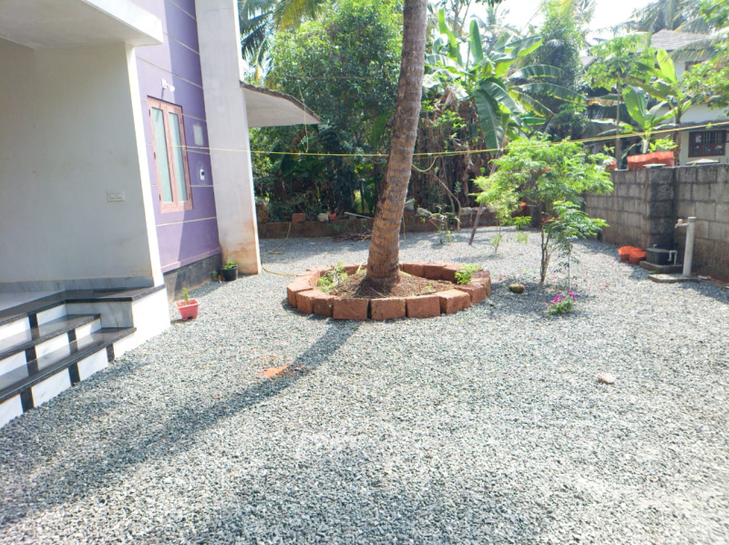 4 BHK House 1700 Sq.ft. for Sale in Thenhipalam, Malappuram