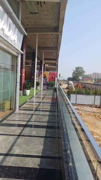  Commercial Shop 340 Sq.ft. for Sale in Wave City, Ghaziabad