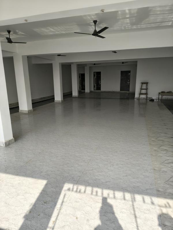  3000 Sq.ft. Commercial Shop for Rent in Tundla, Firozabad